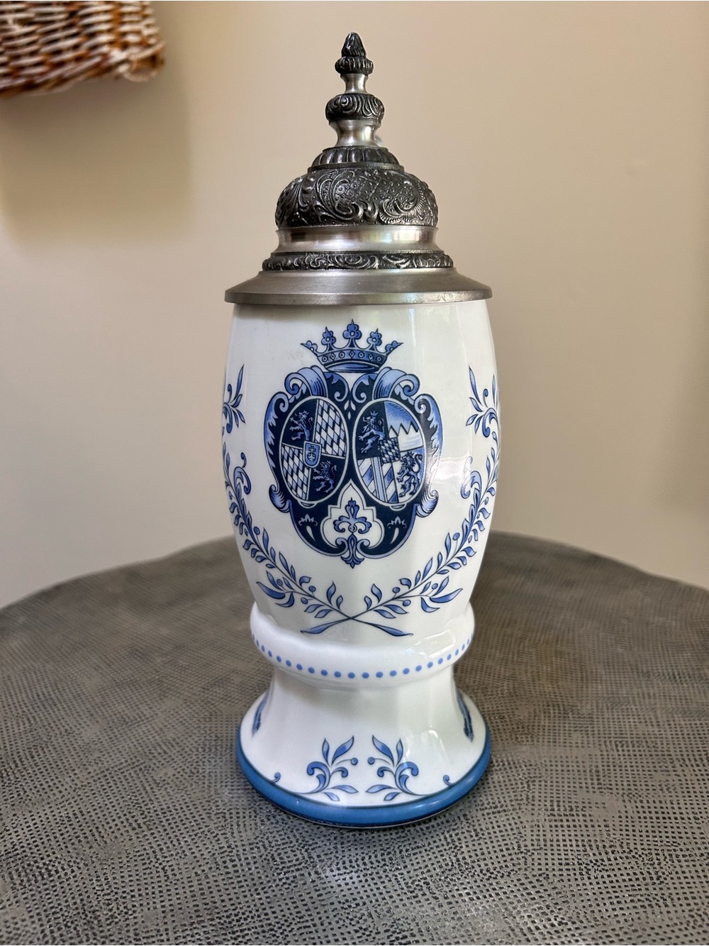 Zoller & Born ~ Schrobenhausen, Germany ~ Ornate 9.5” Lidded Beer Stein